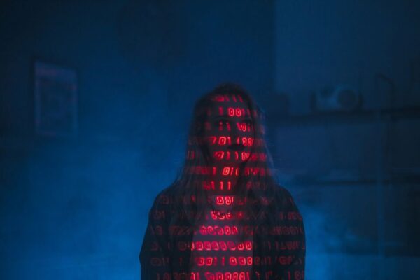OpenAI新型AI「Astra」のセキュリティリスク、開発一時停止へ